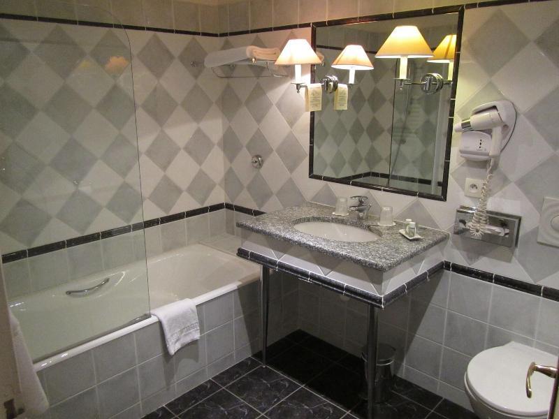 Hôtel Le D'Avaugour Dinan Extérieur photo