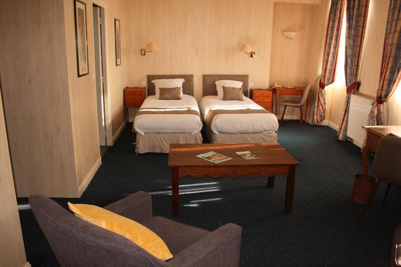Hôtel Le D'Avaugour Dinan Extérieur photo
