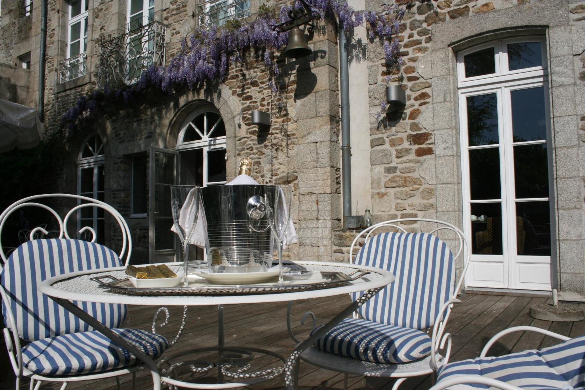 Hôtel Le D'Avaugour Dinan Extérieur photo