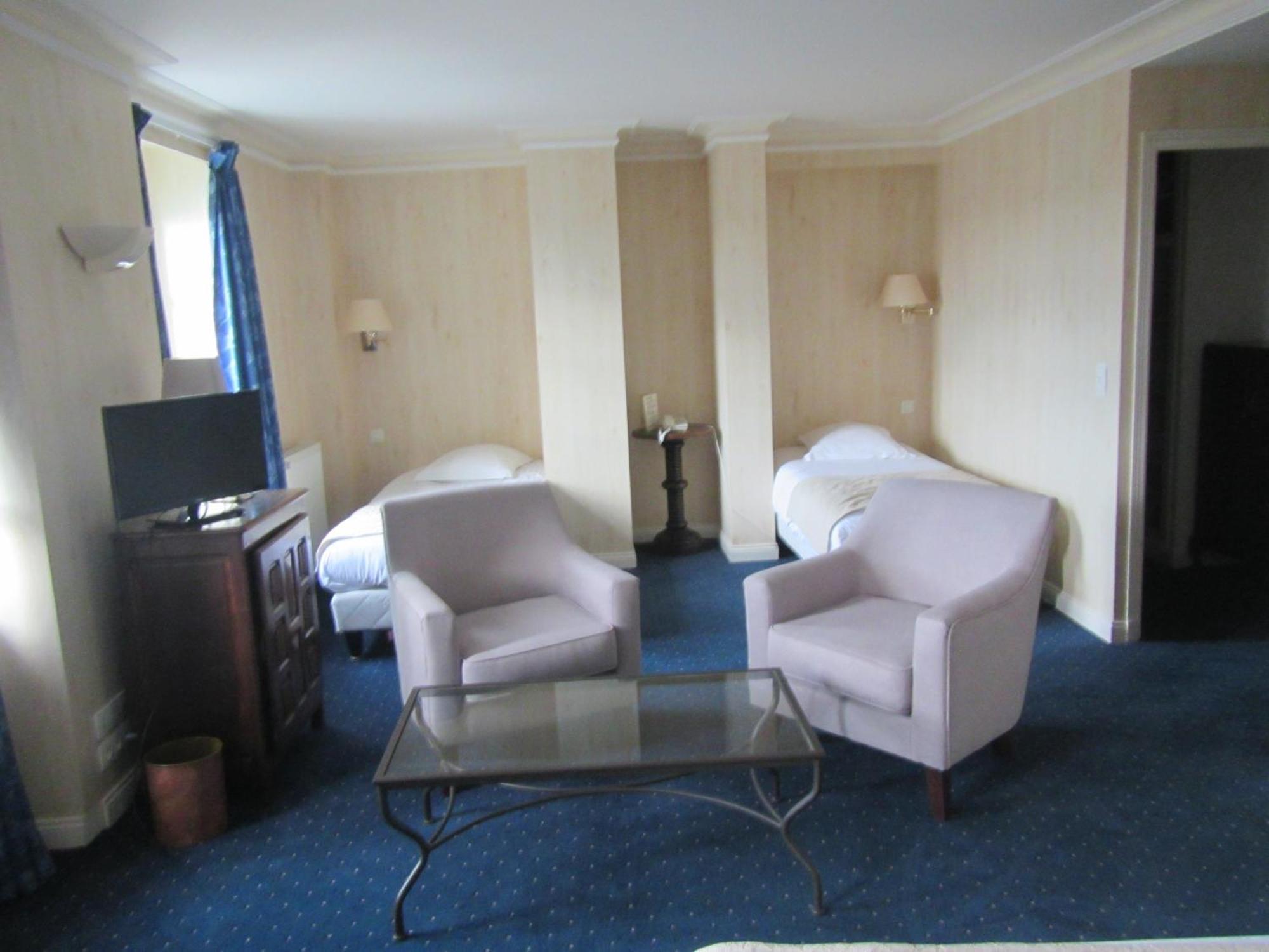 Hôtel Le D'Avaugour Dinan Extérieur photo